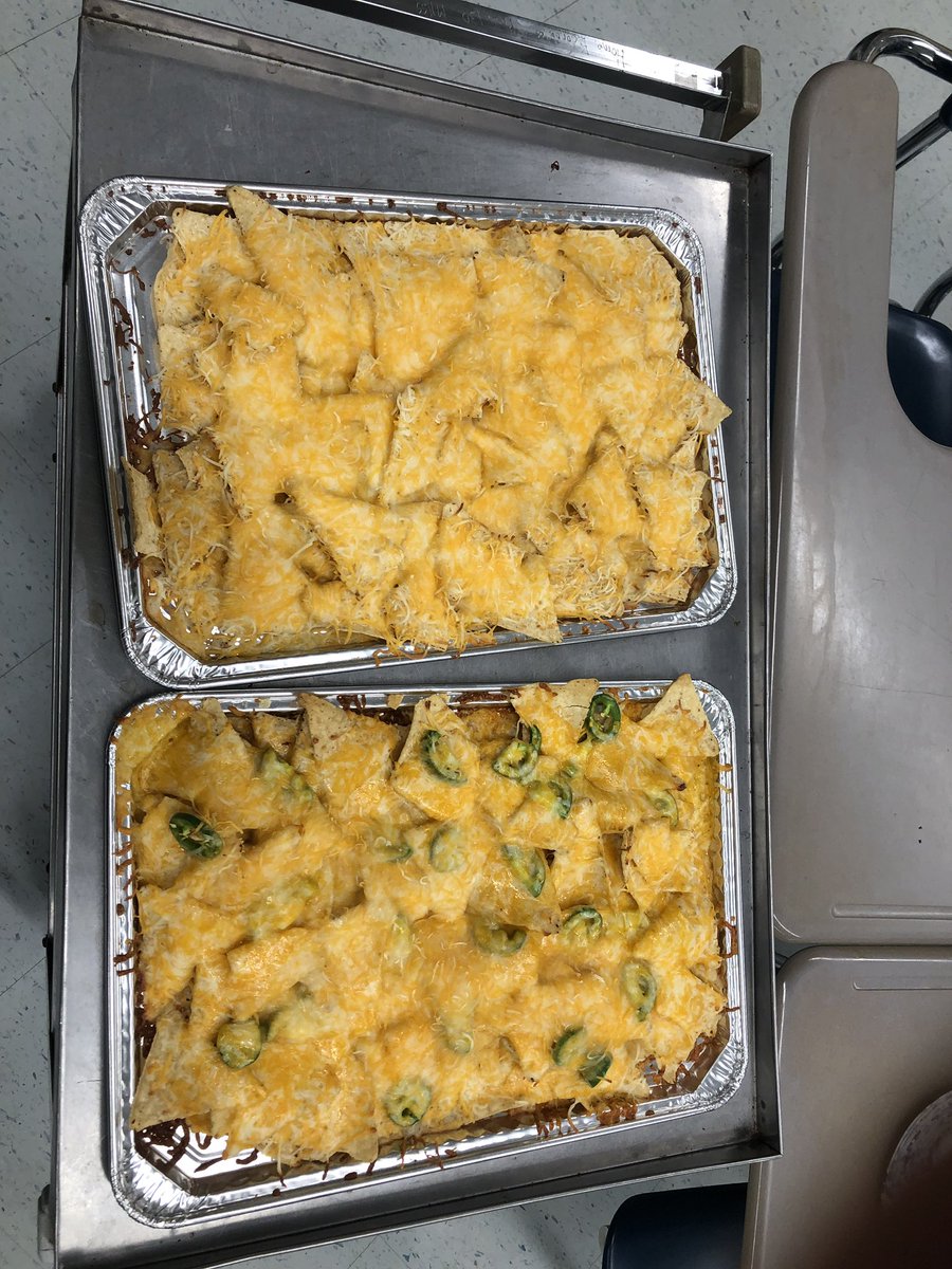 MrKretsch's tweet photo. Final review session before the AP CS exam. #mhss4cs #mhss4nachos @STEMPathway https://t.co/mK7DPQ7Zfv