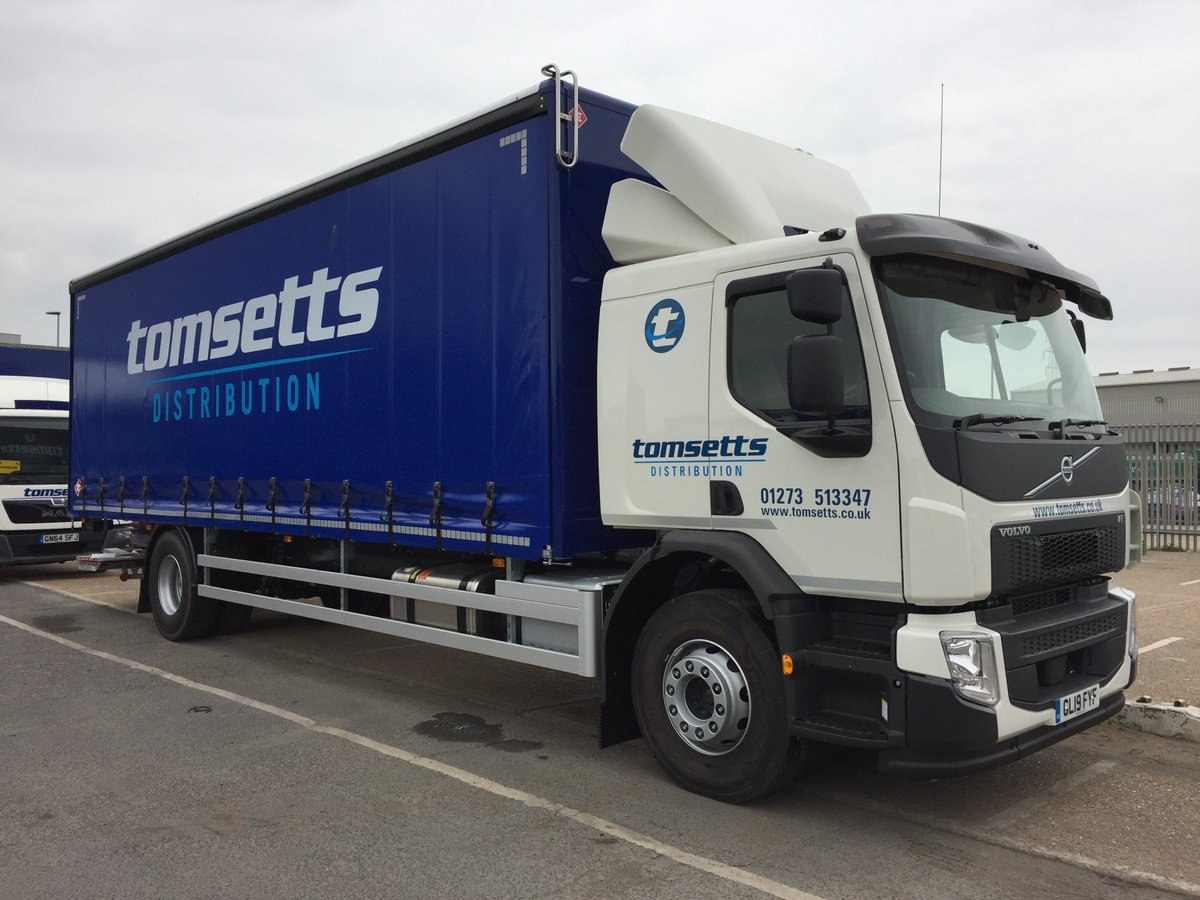 tomsetts's tweet image. In addition to 4 new @dekersolutions trailers we have also taken delivery of 3 @VolvoTrucksUK FEs with all-round VIS with extra windows in doors. Inc artics, 7.5 &amp;amp; 3.5 tonners that&apos;s now circa £800K invested in the fleet over the last few months to benefit customers and drivers