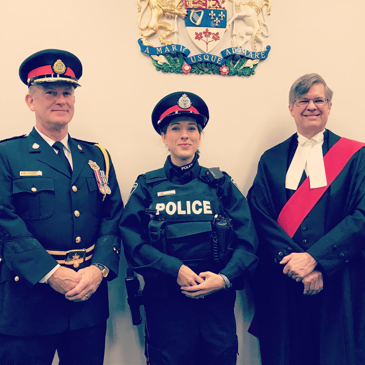 PtboPolice's tweet photo. Congrats and welcome to Cst. Tina Sanders, sworn-in today at the Ontario Court of Justice. Cst. Sanders is a @CityPtbo resident &amp; experienced officer with 9yrs of service with a GTA based police service. 
She starts today so if you see her out on the road be sure to say “hi! -LG https://t.co/iKNmFrKX4A