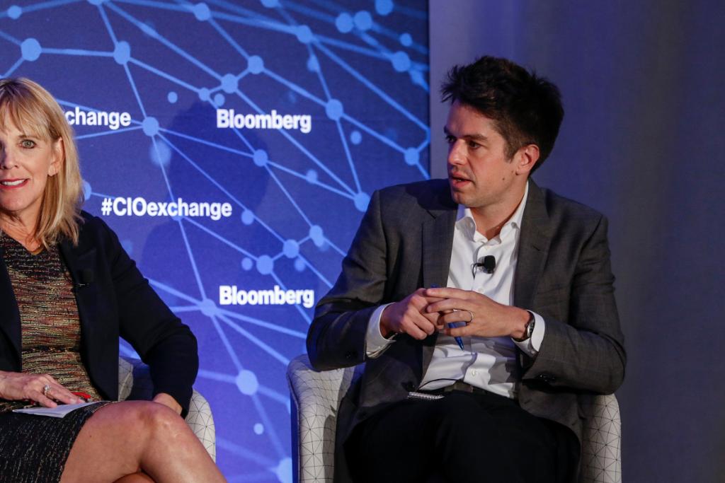 NasdaqExchange's tweet photo. This week, technology executives came together w/ @BloombergLive to discuss common goals in the digital agenda including
⚡Deploying collaborate strategies
⚡Breaking down silos 
⚡Optimizing growth

We look forward to continuing the conversation later this year at #CIOExchange. https://t.co/CnoUe334Zk