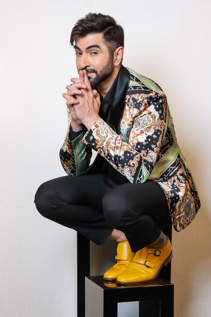 AvijitM16741711's tweet photo. हम बोलेगा तो बोलोगे के बोलता है |
#Photoshoot #pose #Naughty #Expressions #exploringlayers #fun #dowhatyoulove
If I say something then you'll say that I talk a lot.
@jeet30 @SomnathKarActor @JeetzFilmworks @chay_here https://t.co/gkSm5L1WhP