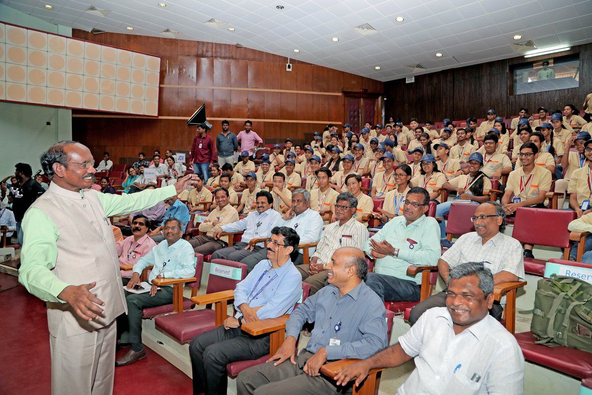 isro's tweet photo. #YUVIKA2019
Dr. K Sivan, interacted with the students from every nook and corner of the country during the first YUVIKA-Samwad-2019 held today in SDSC SHAR, Sriharikota. https://t.co/TKO0SnbjbH