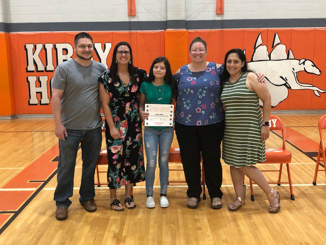 Shoes_on_Point2's tweet photo. 8th grade Kirby Lady Hounds Awards #iamwfisd #youmatter #betheone @KirbyWFISD @KMSLadyHounds @AbbyTwining @senoragordon114 @Smacunningham https://t.co/uABRB2NQNe