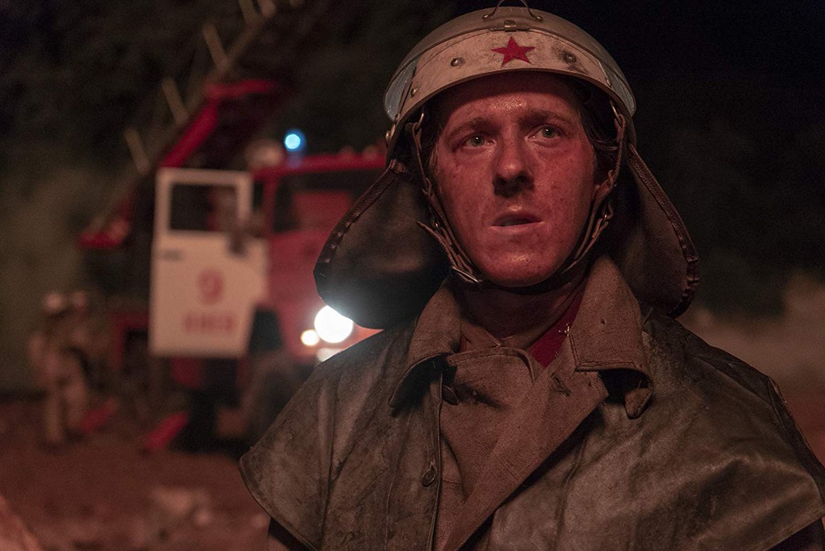 levmauc's tweet photo. CHERNOBYL es terrorífica, asfixiante y tensa. Una pesadilla que desata la peor cara del ser humano (un monstruo sin garras ni colmillos) entre manipulaciones, caos y mentiras sobre uno de los sucesos más horribles. HBO se ha coronado con una serie brillante que quita el sueño. https://t.co/XK00JYZsM1