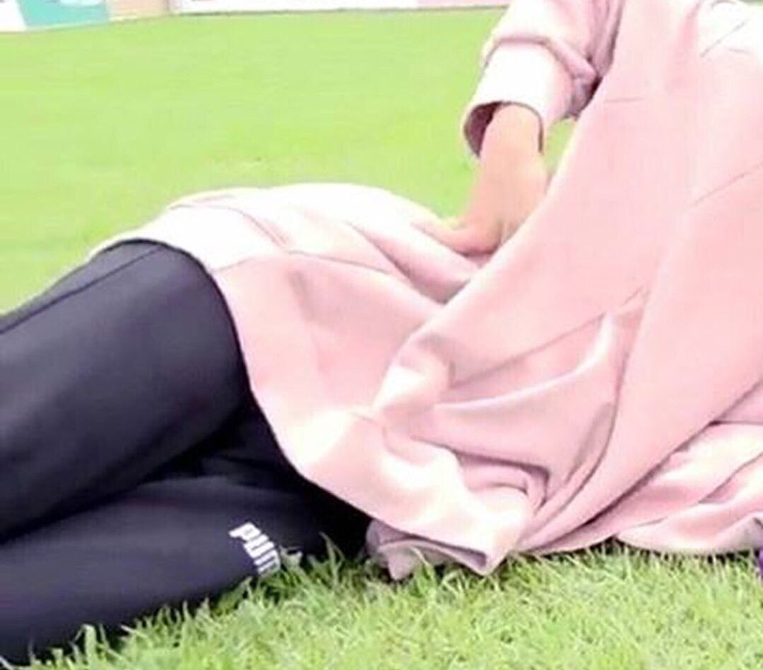 はっち 上半身は一般人男性よりよっぽどガッシリして筋肉質なのに くびれが明確で骨盤が広くお尻が丸くお尻の位置がキュッと高く 太ももに肉がなく長い足が上から下までスラリと細い という 属性てんこ盛り体型のジン T Co Albw0antow Twitter