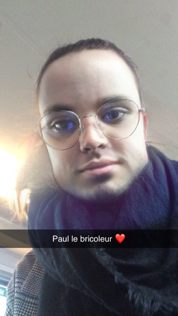 julduj1's tweet photo. Si vous chercher un plombier appeler Paul (ps:coeur à prendre et aime la pompote ❤️) https://t.co/7jH9GEVAzX