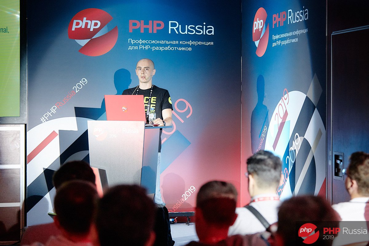 PHP_Russia's tweet photo. Павел Сташевский и его доклад "Тесты на Codeception для PHP-сервисов. Как остаться без регресса ", как в #lamodatech подходят к процессу автоматизации тестирования.
#PHPRussia2019 https://t.co/KBk7tAvHyn