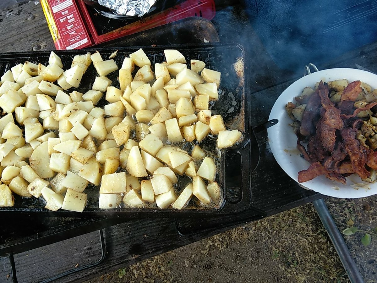 RBrownGreenClub's tweet photo. Breakfast https://t.co/KspboSGROi