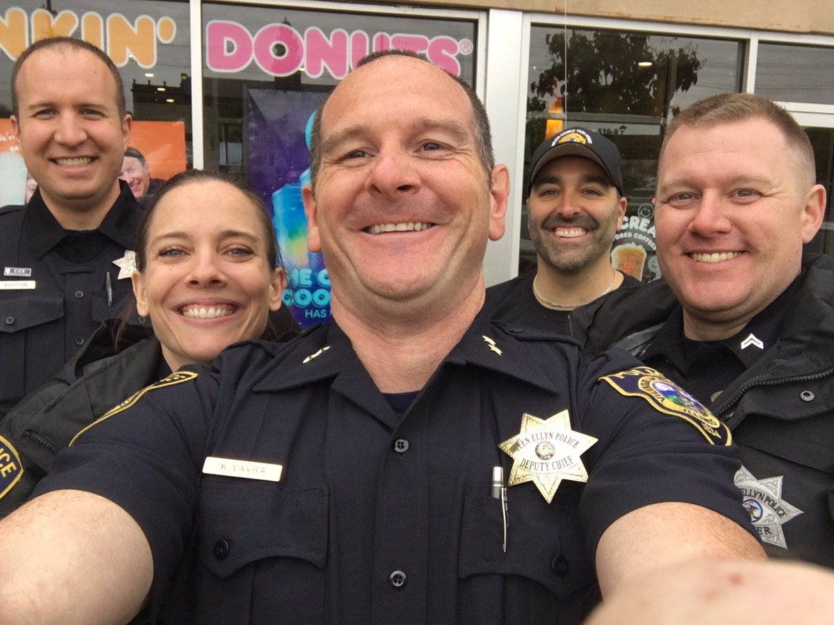 Glen Ellyn Police Department On Twitter Free Music If You Re In The Area He S Taking Requests