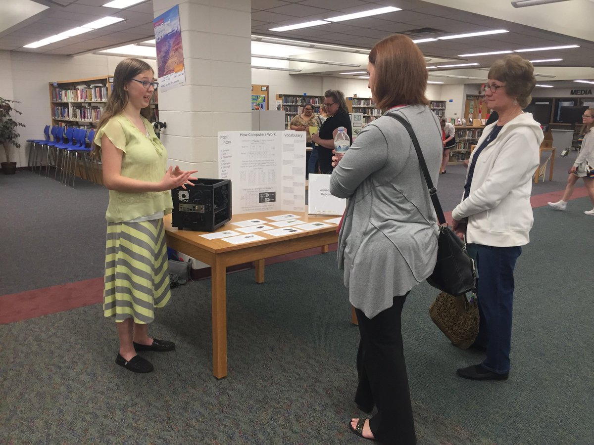 EndeavorWI's tweet photo. Thank you to everyone that helped make our 4th annual Gallery Night a success! We are so proud of the event that our students put on and all of the preparation work that went into the night. #WatertownWay #ExperienceEndeavor https://t.co/m31L8OF00u
