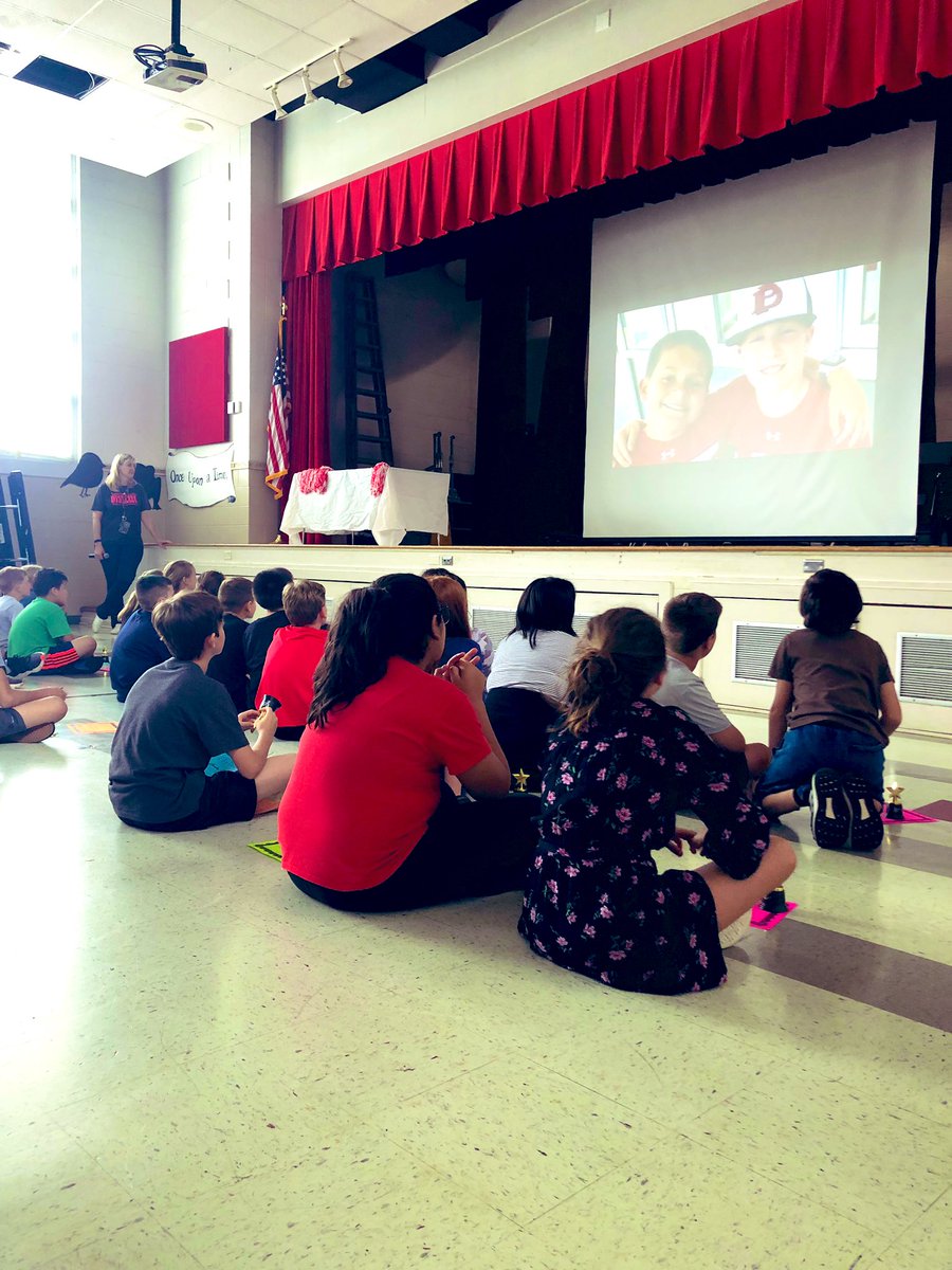 VeroBullard's tweet photo. Today was just magical! We loved celebrating our MTA kids... They worked so hard this year!#risdconnects #LHERocks @WatersMTA https://t.co/VUlV4MIEMq