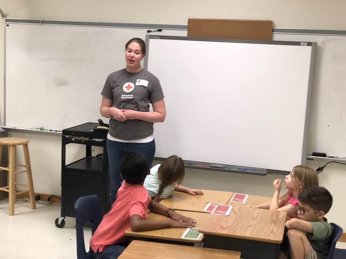 JanetTownsend3's tweet photo. We had artists Summer Pirkle from the Art House Studio come to talk to our art club.  And, we had Courtney Heptig from the Peace Corps talk to the Cultural Cougar Club. @LISDcounselors1 https://t.co/sAAdA7ESjk