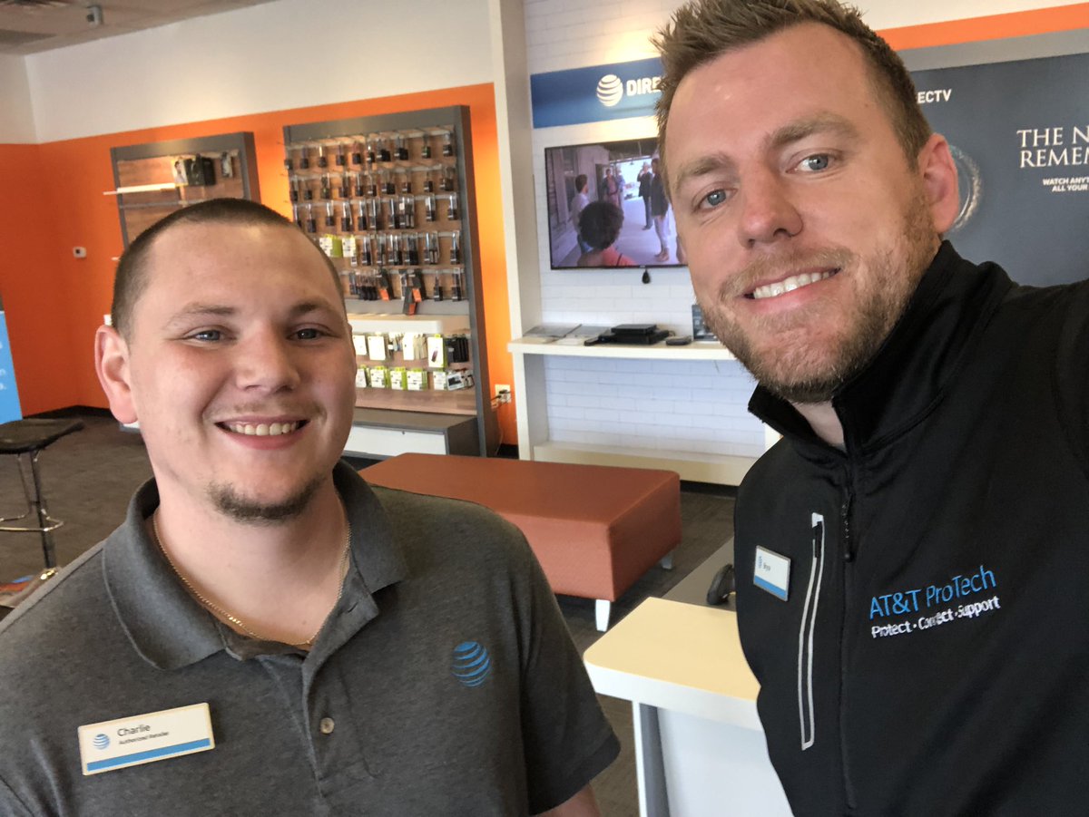 bpeterson407's tweet photo. Charlie and I are going to make it happen at @PrimeComms Arden Hills today!!! 3 Goals: Ignite video, voice & FirstNet!! One FN lead on the board already!! 🔥
#ARIgniteVideo #BOLDNorthernPlains #POWERcentral #LifeAtATT #OneTeamOneDream @JoeReichow https://t.co/PGSTsLibPG