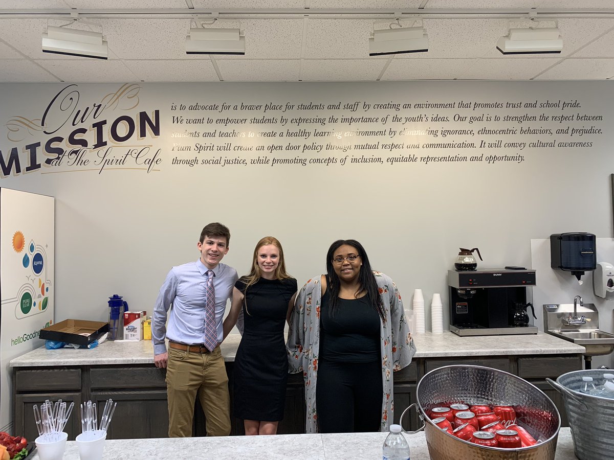 EducationUncontained tweet media