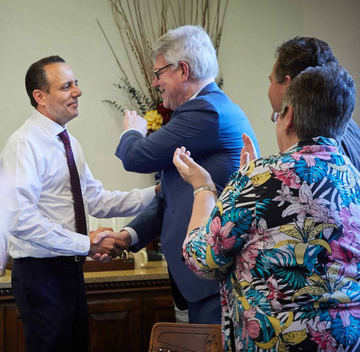 UofOklahoma's tweet image. On his first day in office, Interim President Harroz is meeting with students, faculty and staff on the Norman and HSC campuses.