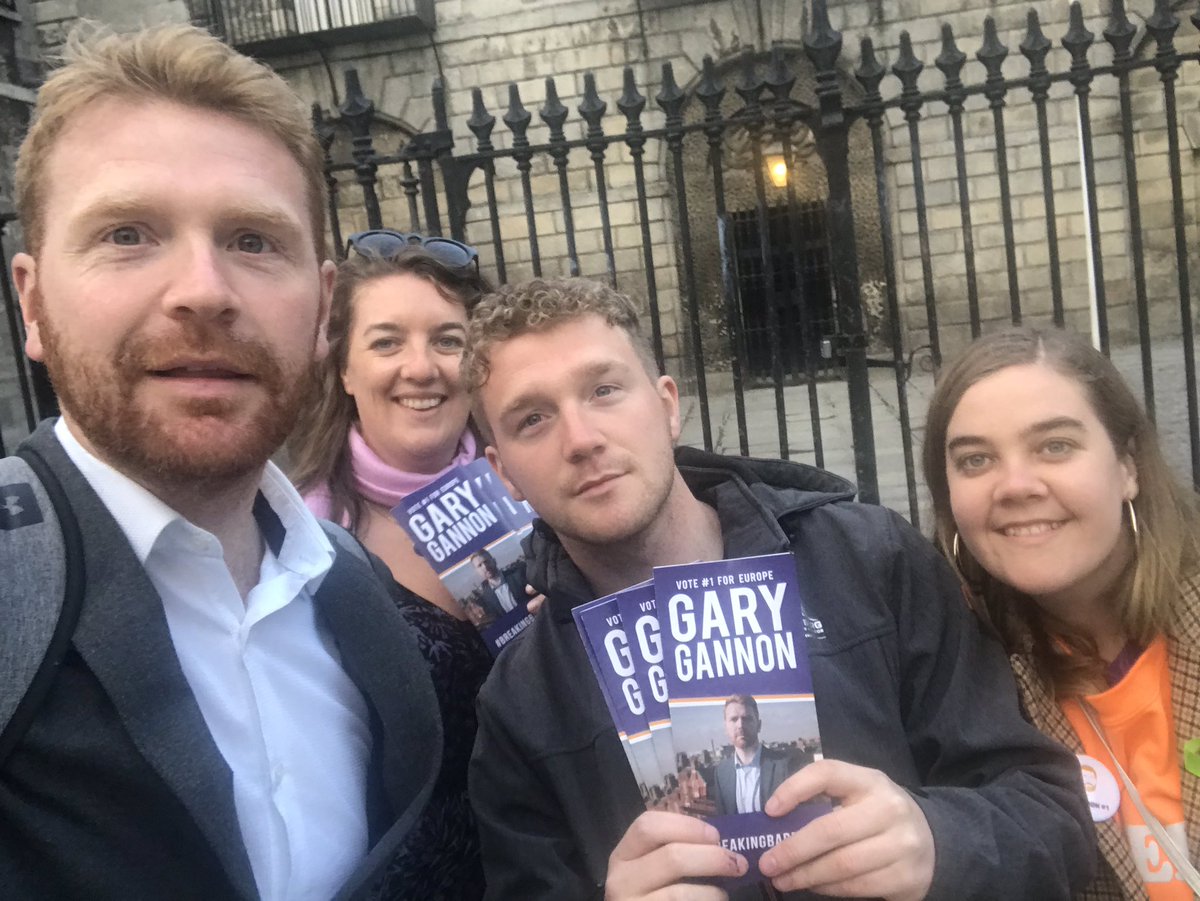 Great evening in Inchicore canvassing before the Pats Vs Bohs game. Great atmosphere, bumped into my twin, and took a picture in front of the <a href="/SubsetDublin/">SUBSET</a> mural that was inspired by the young heroes of <a href="/Mercy_YSI/">Give Mercy to Inchicore</a> 💜 #Gary4Europe