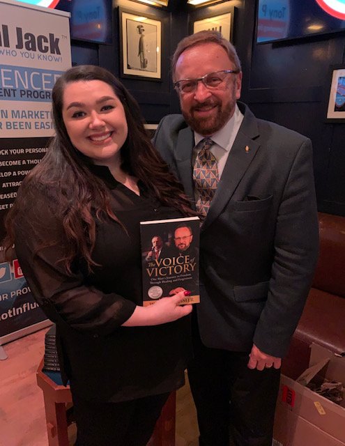 getsocialjack's tweet photo. We had so much fun connecting with and learning more about incredibly talented authors such as @CEgglesfield and @WayneMessmer and their inspiring stories, as well as supporting our very own, @deandelisle, at the Meet the Authors event by @TonyPNetwork! https://t.co/EY5FbxsPUI