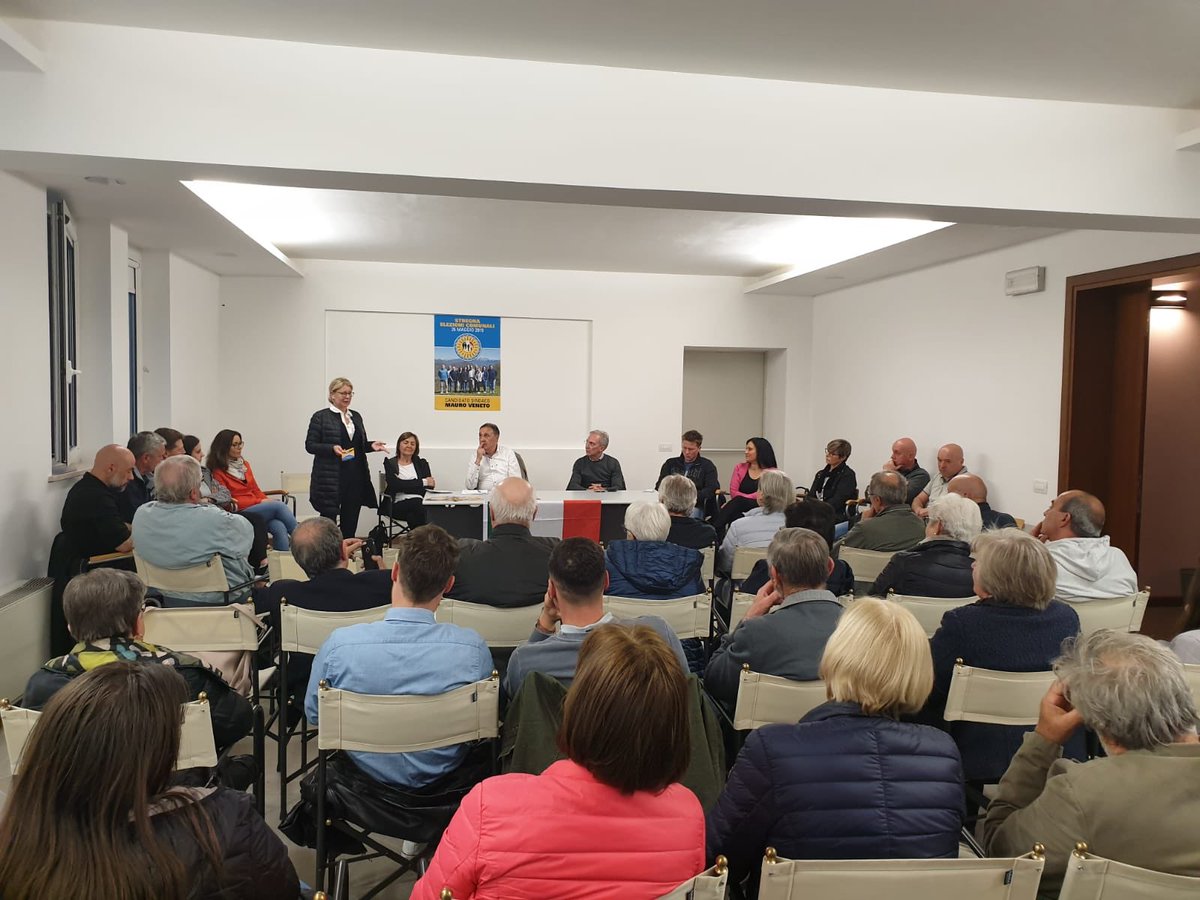 Sandra_Savino's tweet photo. A  #Stregna con il nostro candidato Sindaco Mauro #Veneto assieme a @renatapolverini  e @novelliroberto per le amministrative e le #ElezioniEuropee2019 🇮🇹🇪🇺#EuropainComune @forza_italia @GruppoFICamera @berlusconi @Riccardi_FVG ✏️#scriviBerlusconi ✏️#scriviSavino https://t.co/wrcu5RTfis