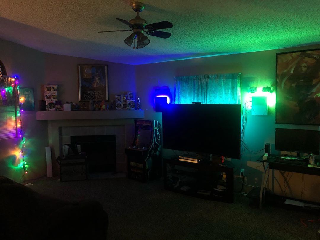 Floatinggrip's tweet photo. Did you know we sell LED light too for you to add a cool light to your console when mounted. ๐
Thank you for sharing your awesome @floatinggrip setup with us! It looks super cool!
_________
Order your mount and LED here: https://t.co/C178AScJaF
_________
#floatinggrip #xbox https://t.co/GjfFGWDm6B