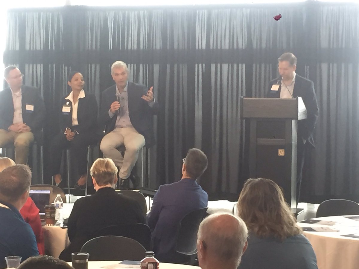 plsiddoway's tweet photo. @Intermountain’s @probst_marc “Mobile is a patient solution, but it can also be a provider solution. Why are we keeping them wired to the wall?” @UHimss #healthcare https://t.co/aoN4c8GtsE