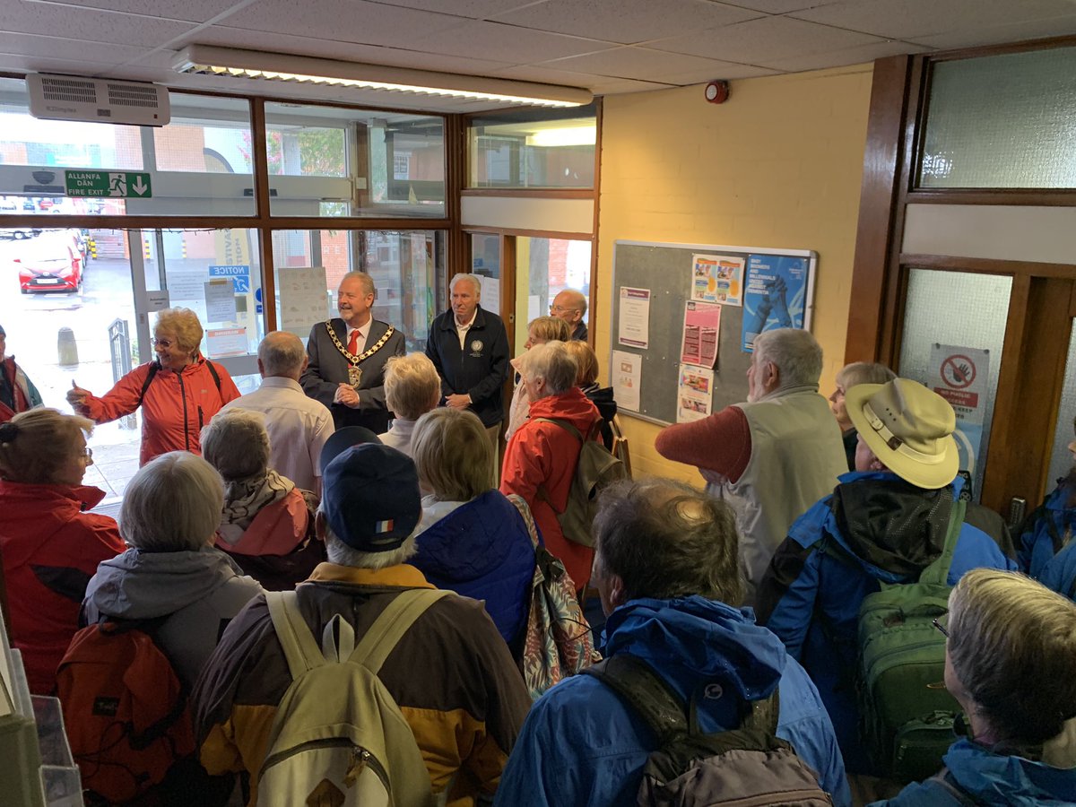 GarethPrestatyn's tweet photo. @AtPrestatyn Mayor’s opening of the 16th Annual #Prestatyn &amp; #Clwydian Range #WalkingFestival. 26 walking activities from around the area. Thanks to @ArtisanWales for hosting us this morning. #Denbighshire #NorthWales #OffasDykepath #Littleterncolony #Gronant #MostynHall https://t.co/tky5cHZfb4