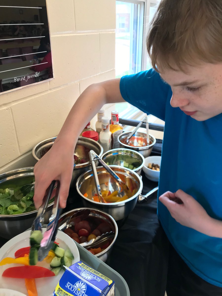Check out our new salad cart... Good for you and good value! #PRMSPanthers ⁦<a href="/AVRCE_NS/">Annapolis Valley Regional Centre for Education</a>⁩