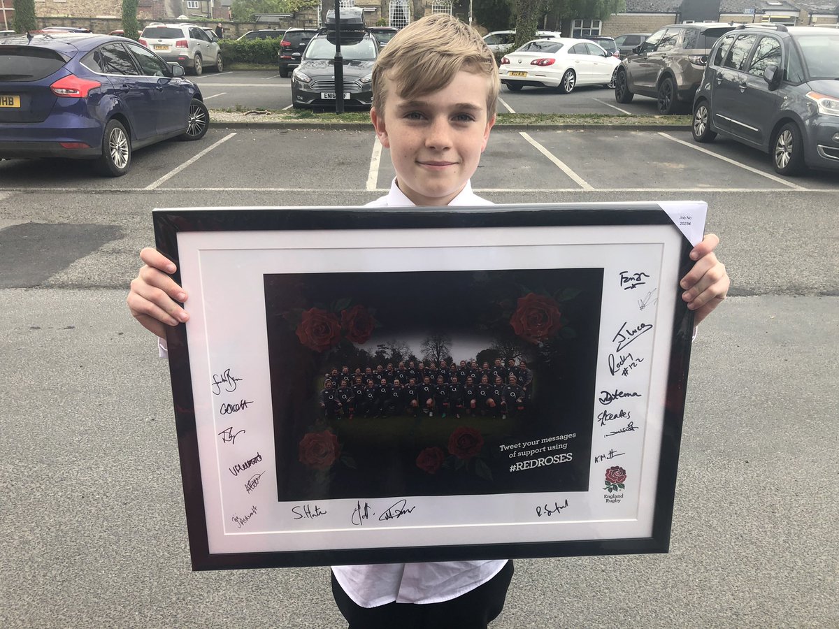 If you are at the <a href="/YRFU_Official/">YRFU_Official</a> W&amp;G coaching conference at Ripon tomorrow see one of the @MandNRUFC coaches - we are raffling this framed signed photo of the 2017 #redroses to raise money for <a href="/charityspoon/">Wooden Spoon</a> <a href="/Timmytammy8/">Tamara Taylor</a>