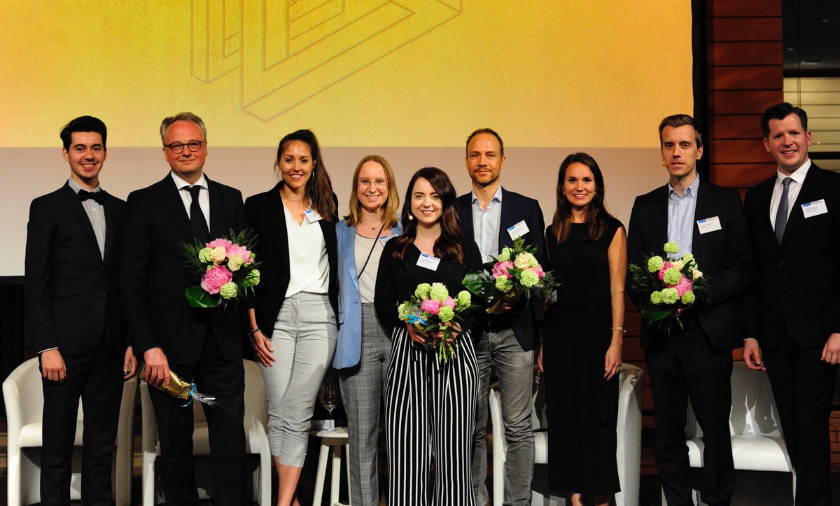 Recap zum 14. #LPRSForum – Wir sagen danke an alle Förderer, Mitglieder, Alumni, Speaker &amp; Gäste für den schönsten Abend des Jahres! Hier geht's zum ganzen Artikel: lprs.de/2019/05/17/rec…
Bis bald in Leipzig!