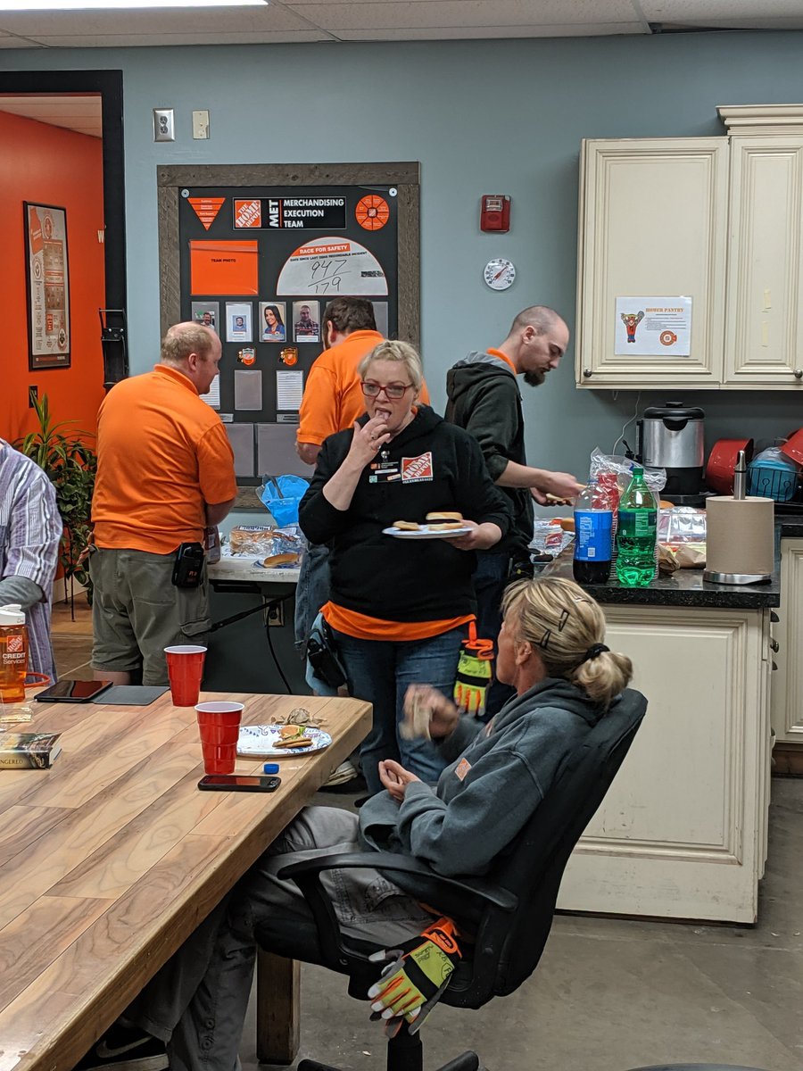 Mike Warren (@mikewarren5s) on Twitter photo 4418 Met team celebrating with our store for D53 Met going 180 days safe . Our team has made it 948 days way to go team @SavannahmLeeper @DerekC4418 <a href="/mayes_toby/">Toby Mayes</a> #leanmean4418 #ONETeam 4418 Met team celebrating with our store for D53 Met going 180 days safe . Our team has made it 948 days way to go team @SavannahmLeeper @DerekC4418 <a href="/mayes_toby/">Toby Mayes</a> #leanmean4418 #ONETeam