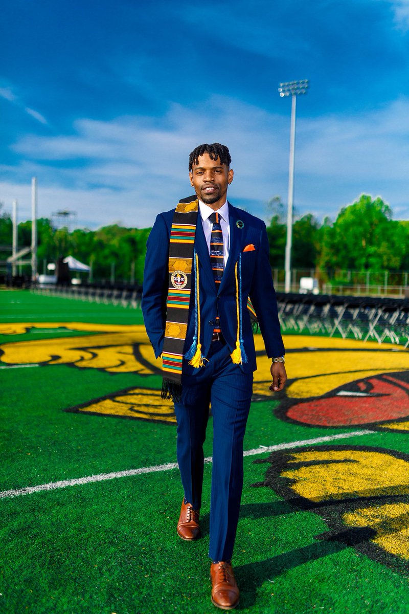 TheRealTJN's tweet photo. “Dedication! Hard work plus patience. The sum of all my sacrifice, I’m done waiting! I’m DONE waiting! Told y’all that I wasn’t playing! Now y’all hear what I BEEN saying! DEDICATION” - @nipseyhussle 🎓😎🙌🏾 #BlackExcellence #ΚΑΨ #ΠΑΑ #KappaGraduation♦️#ILoveMyHBCU #Eoptikx 📸 https://t.co/9Go5Z9m8cV