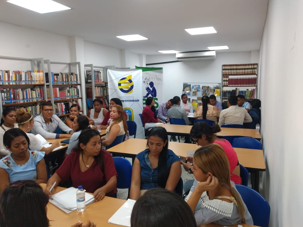 pvdlabsoledad's tweet photo. esta semana junto con la oficina de competitividad de @soledadalcaldia  se capacitaron los pobladores del municipio en manipulacion de alimento gracias a @Gobatlantico @unisimon @ViveLabs @Ministerio_TIC https://t.co/fPIxTXoBE5