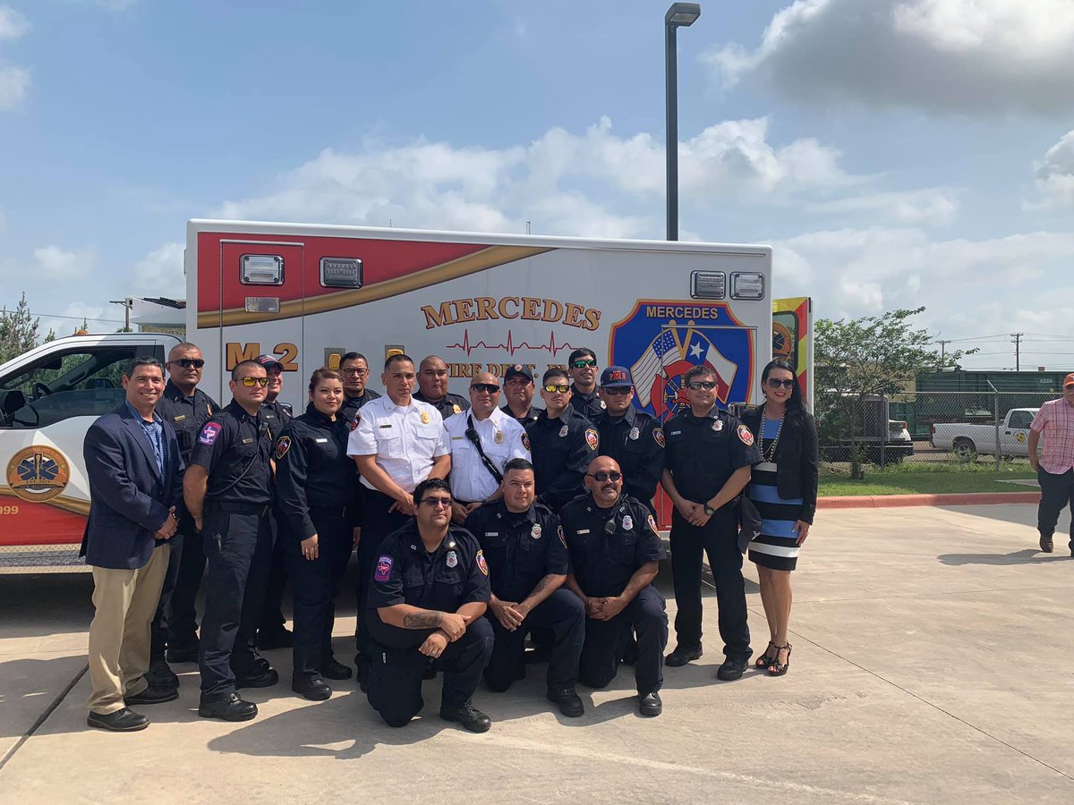 HCP1_Fuentes's tweet photo. Congratulations to the City of Mercedes for their newly created Ambulance Service that will begin operations at midnight. #pct1 #cityofmercedes #mercedespd #mercedesfiredepartment @MercedesEDC https://t.co/LrbkEyfSRV