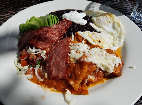 bernalstarsf's tweet photo. Brunch time!! https://t.co/PwJ3qPoy0h