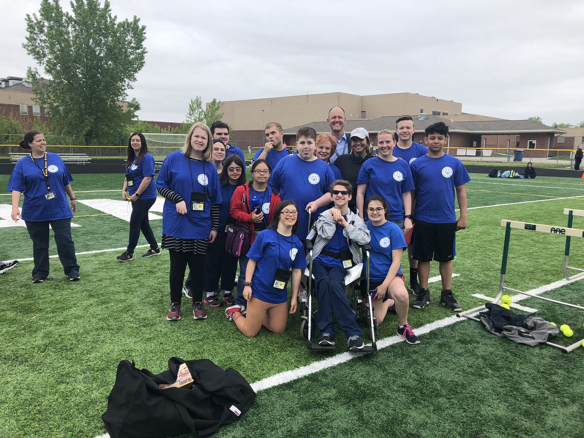 AdamFineske's tweet image. So excited to join in and cheer on these amazing @SylvaniaSchools competitors at today’s Special Olympics “Project Unified” Track Meet!  A big thank you to @TPSProud for including us this year! These amazing @NVHSWildcats truly show us all just how...#SylvaniaWorks