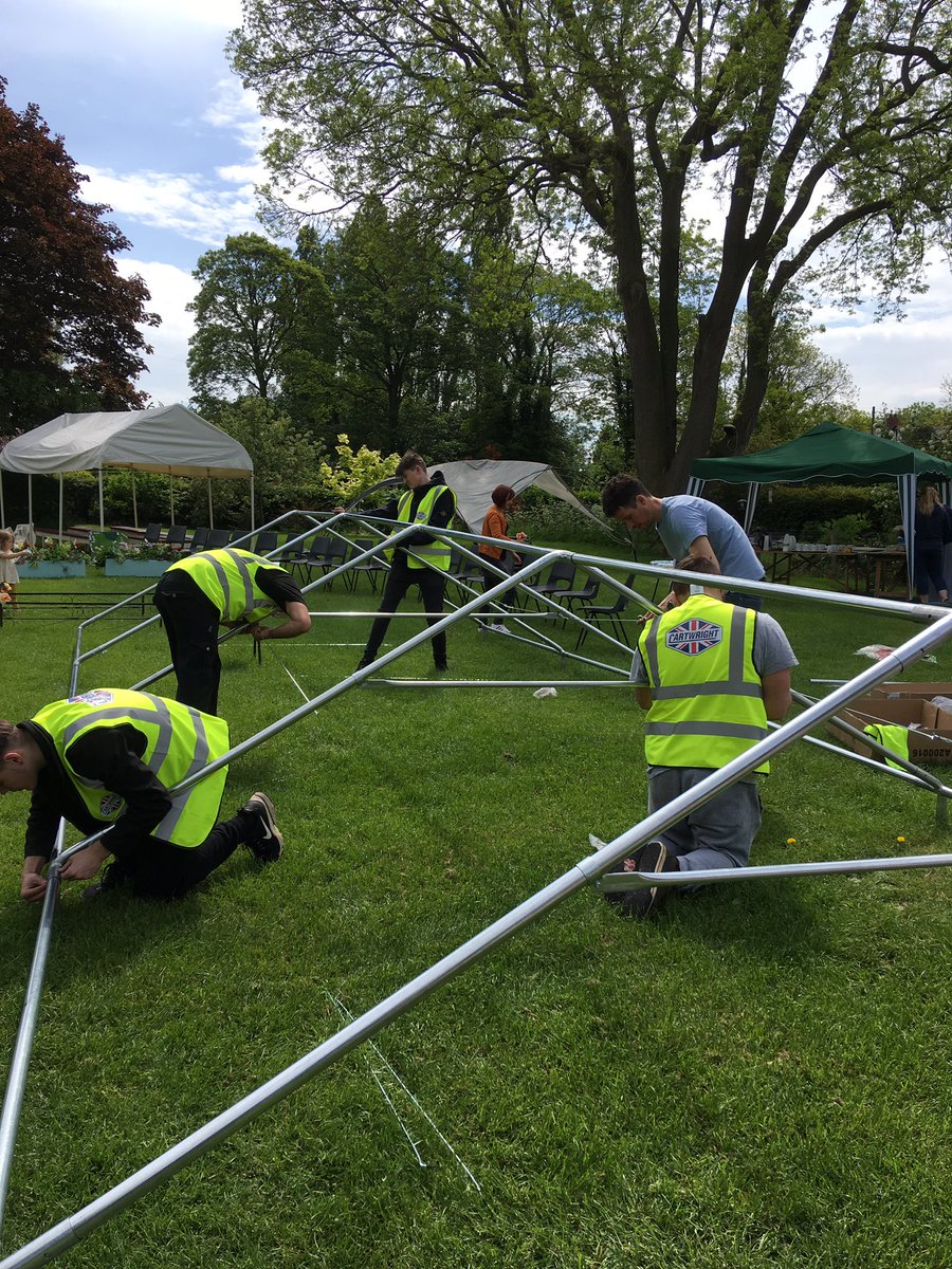 Dunham Rose Queen tweet media