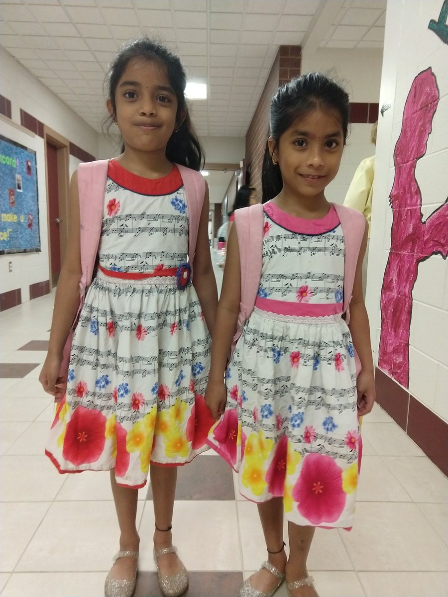 Love these music dresses! #Concordjags  #GVfeeling <a href="/GVMusicDept/">Garnet Valley Music</a>