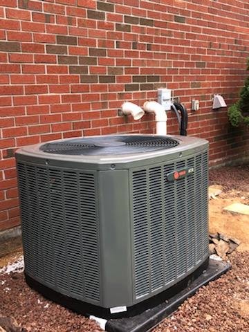 EnergyControlKY's tweet image. New @Trane A/C and Furnace installed. #itshardtostopaTrane #Trane #energycontrolky #TCS