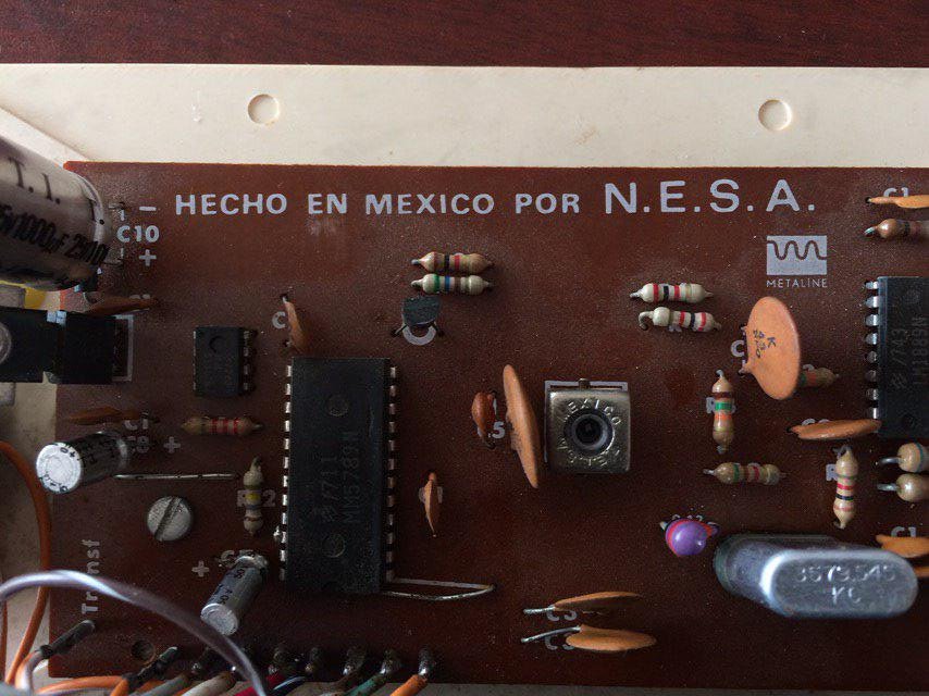tenaz Barra oblicua entrada maquivol sur Twitter : "Un día como hoy pero de 2013 fallece el Ing. Morris  Behar, creador del NESA Pong en 1976. Hasta el momento es la única consola  de videojuegos mexicana