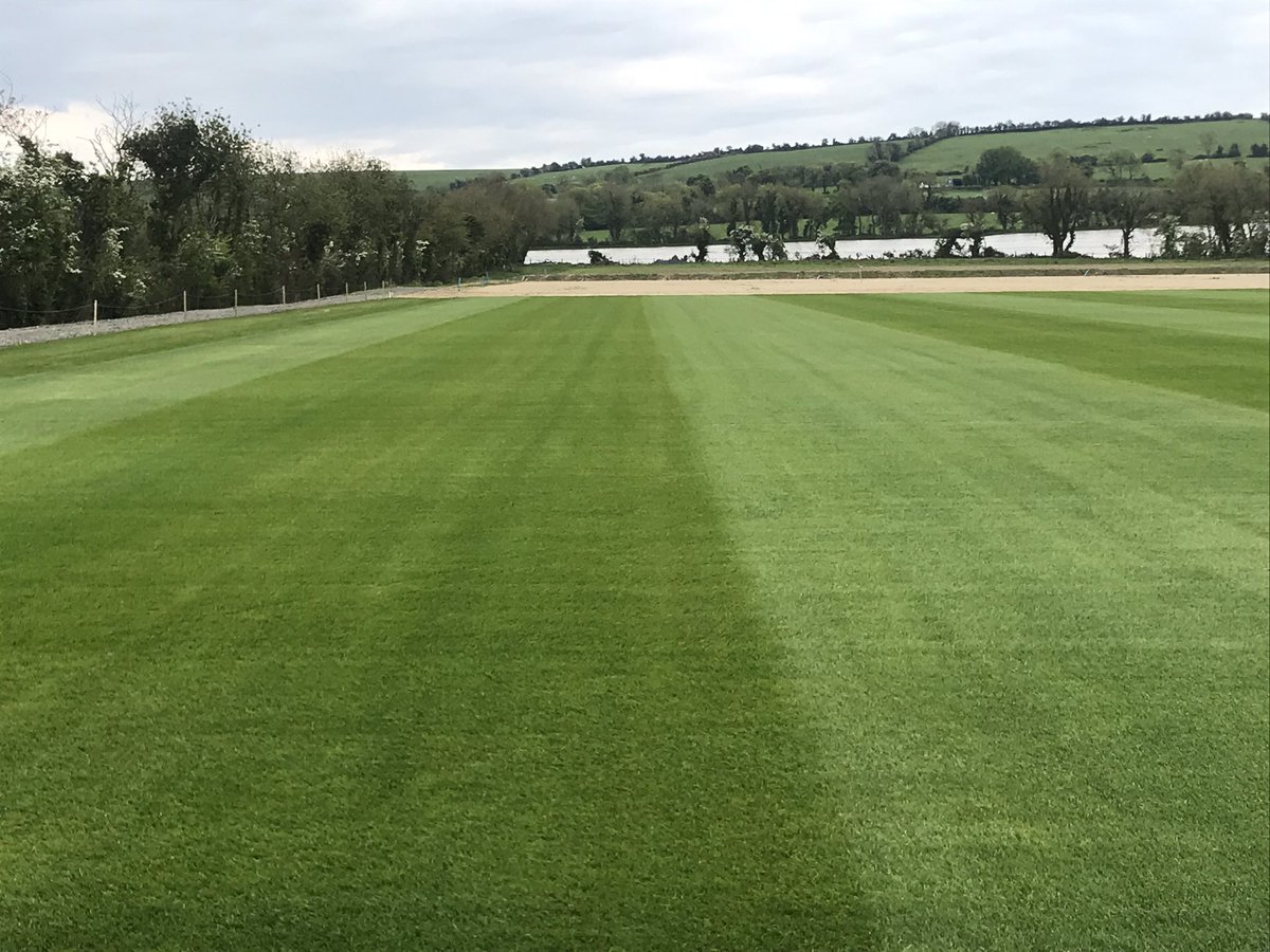 stuartwilson156's tweet photo. It’s been a pleasure supporting some other venues around the country over the past couple of months but it’s now time for a busy season ahead of huge matches &amp; events in HQ, NGDC and Turf Farm. 6 dedicated staff working so hard to produce the best possible playing surfaces #team https://t.co/4ZnpiIkdv3