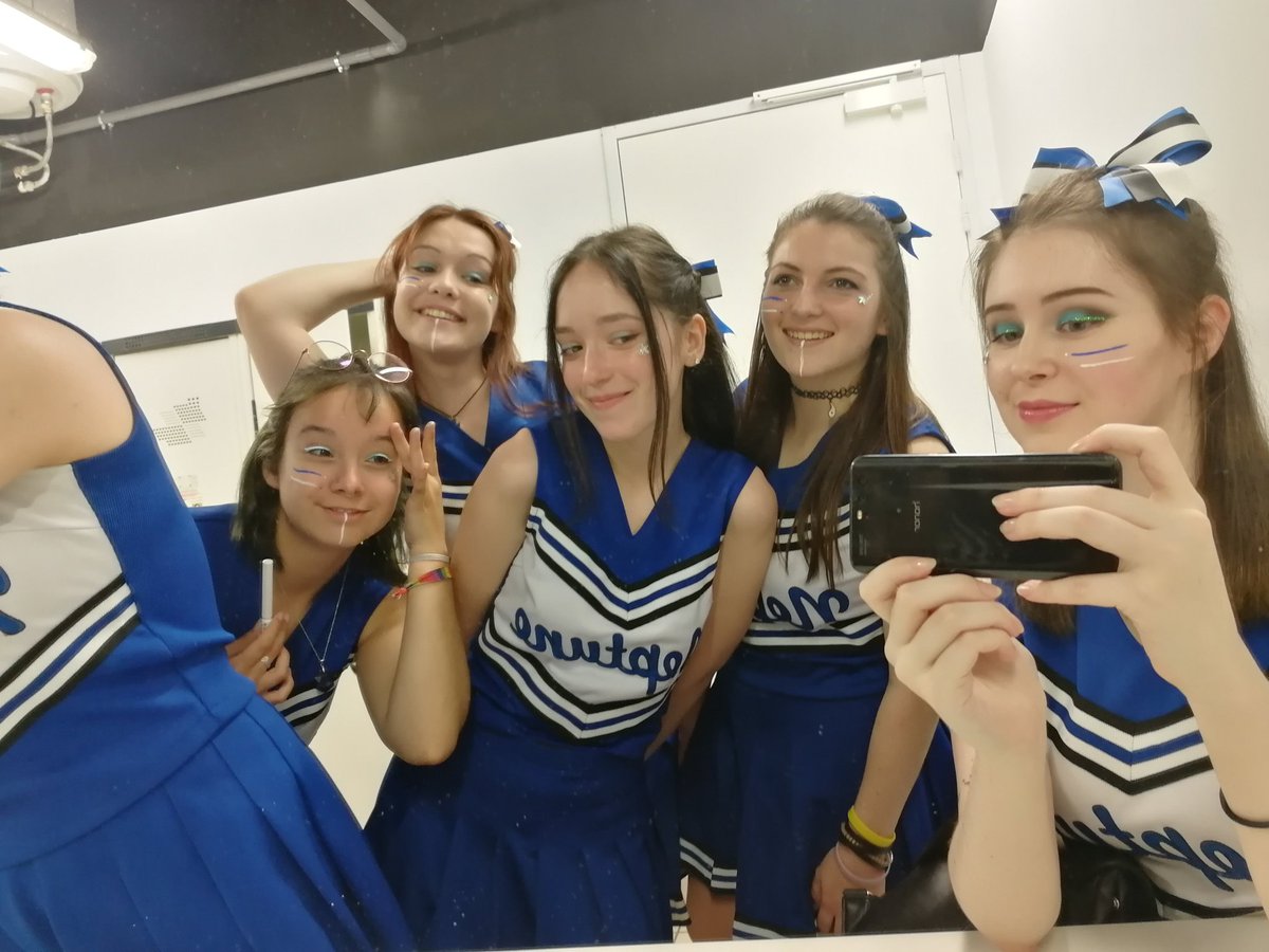 Neptune_Inalco's tweet photo. Plus que quelques minutes avant la dernière représentation de l'année 👏💙💙 #Inalco #Neptune https://t.co/pIlFYlY9HM