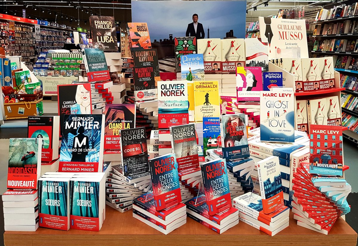 ZazLaTortue's tweet photo. Fête des Mères @ActesSud #CLackberg  @daniellesteel @PressesdelaCite #LColombani @EditionsGrasset  @JoelDicker @LWeisberger @Fleuve_Editions @GinieGrimaldi @EditionsFayard @tatianaderosnay @Marc_Levy @robert_laffont @versilio ... 😉📚📖🦉 https://t.co/B0KwYst7hp