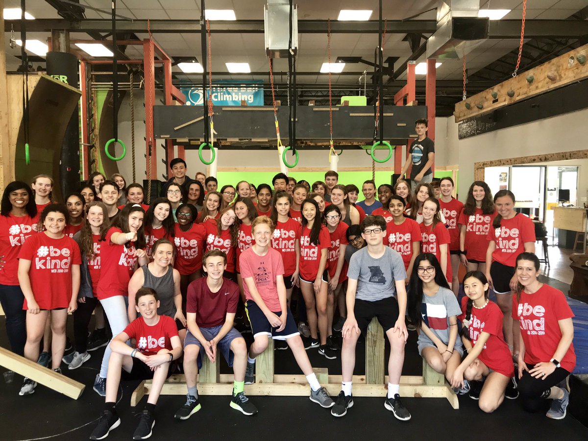 ccampbell_cms's tweet photo. PCMS WEB Leaders at KOR Complex! They started and ended the year as a team! We are so proud of these leaders! #theboomerangproject #teamwork #korcomplex #pcmswebleaders https://t.co/qH7CW4CLUV
