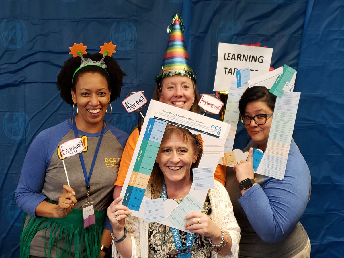StacieFriebel's tweet image. #OCSFrameworkFriday - IF Champs rocking the photo booth! @VickieReubenB @HLFindeisen  @crrobinson72 @STEMulateEDU #cigr
