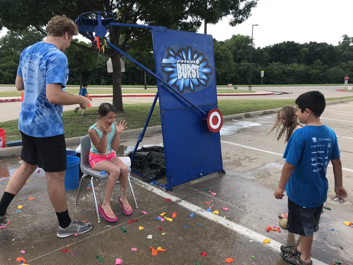 Awilkdce's tweet photo. @DCEtrailblazers Iโd say Pitchburst is a big hit!! @LDaneshmand @dchavarria05 #CISDCOVERSTORY #dcedli https://t.co/UojpIXJ7HR