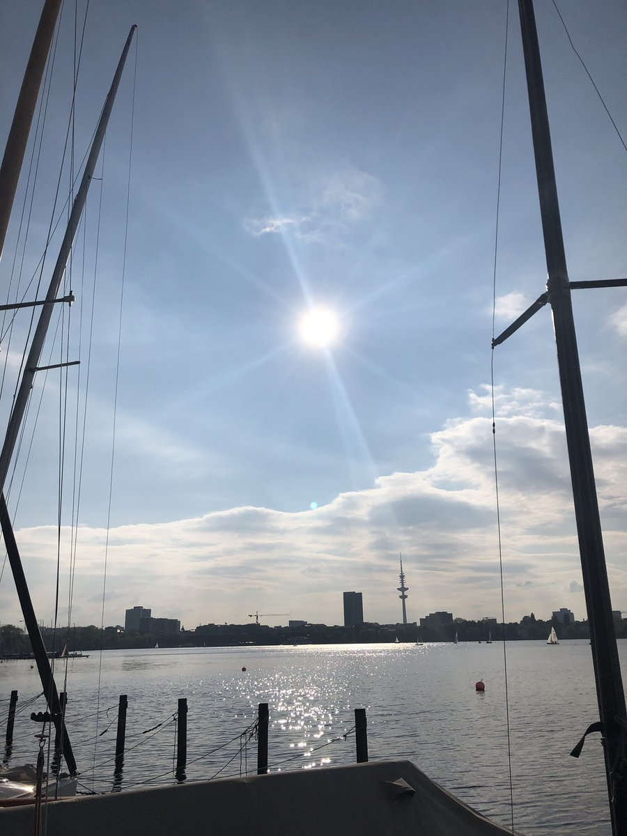 niom_frank's tweet photo. „The pessimist complains about the wind; the optimist expects it to change; the realist adjusts the sails“      
(William Arthur Ward)

It was great fun ⛵️ - Thank you @iapco council (2/2) 
Enjoy the rest of your pre #IMEX trip in #Hamburg https://t.co/VNki4yohhe