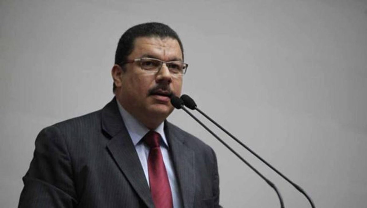 Simón Calzadilla: Desde la clandestinidad continúo trabajando por el cambio bit.ly/2LSe53L