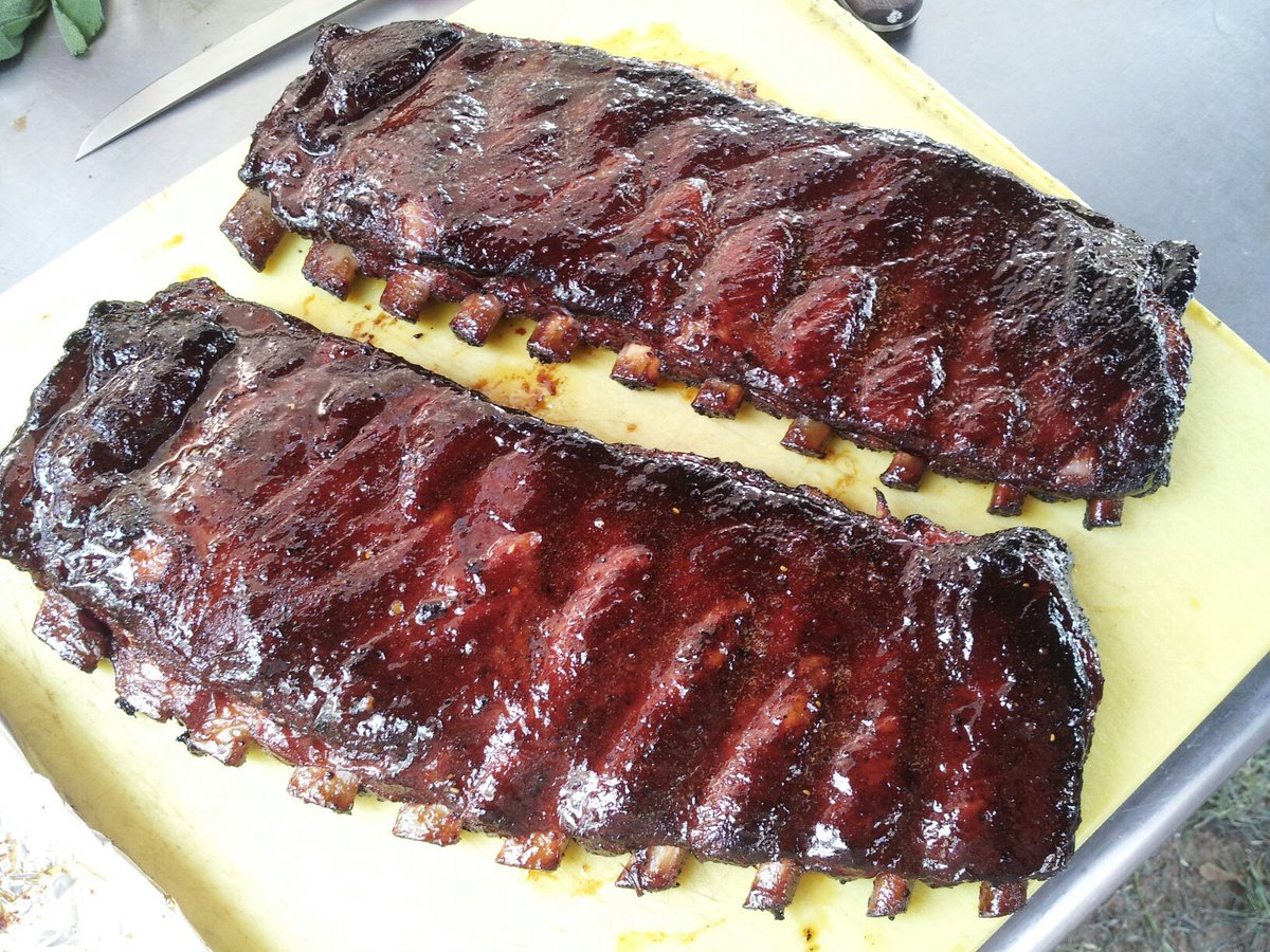 Doing spare ribs this weekend.  If you're not keeping a logbook, you should. amazon.com/BBQ-Pit-Master…