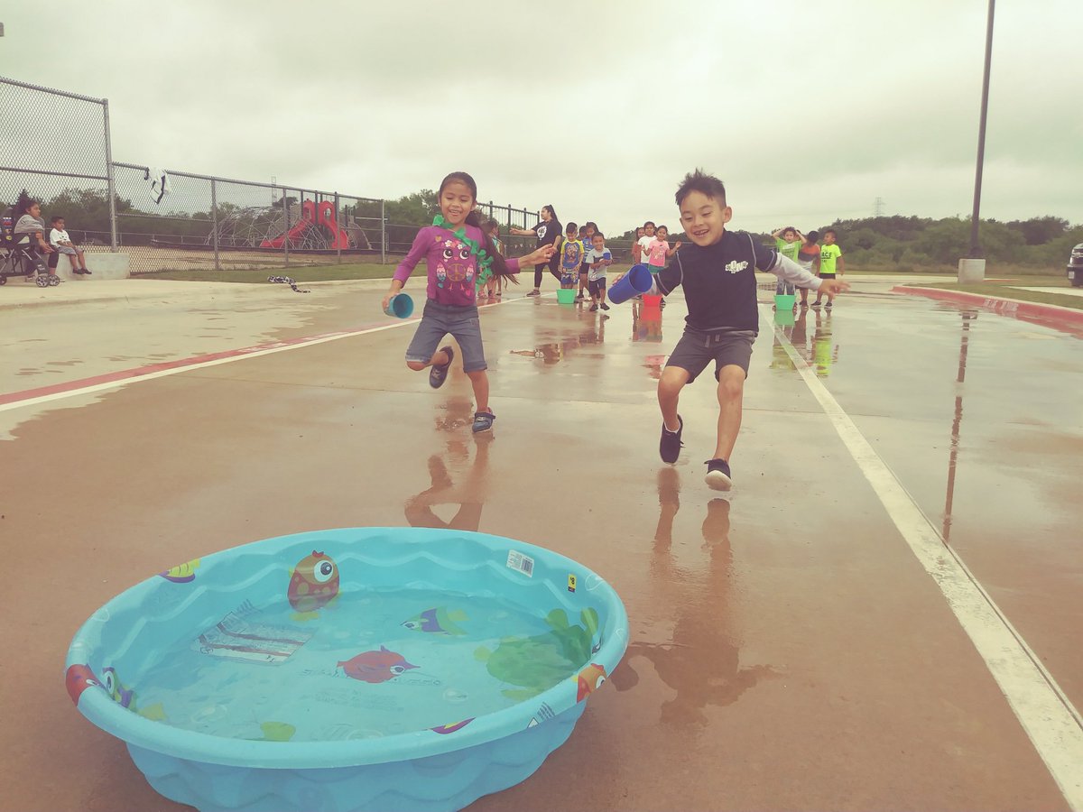 ABStrawnPTA's tweet photo. Some Field day fun!! https://t.co/u6xG7Cp1So