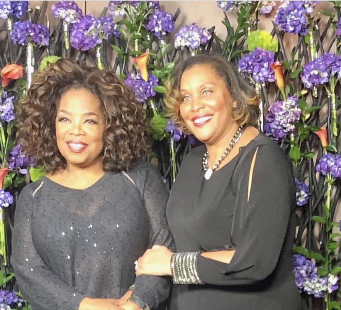 #FanFriday Check our CEO Joi Gordon and the moment she met the iconic Oprah Winfrey. Did you know Oprah has donated over 425 million dollars to non-profit organizations in her lifetime?