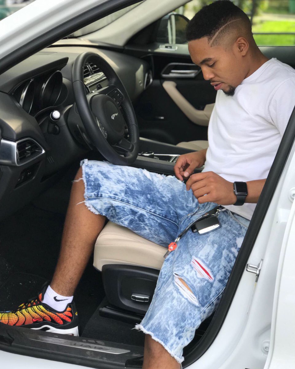 StanlyHector's tweet image. I’m Getting Money I Ain’t Throwing Shade🤑🙏🏽 #godisgood